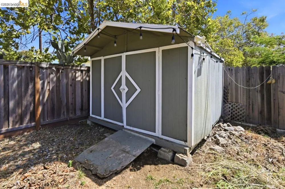 209 Fleming Ave Vallejo, CA 94590