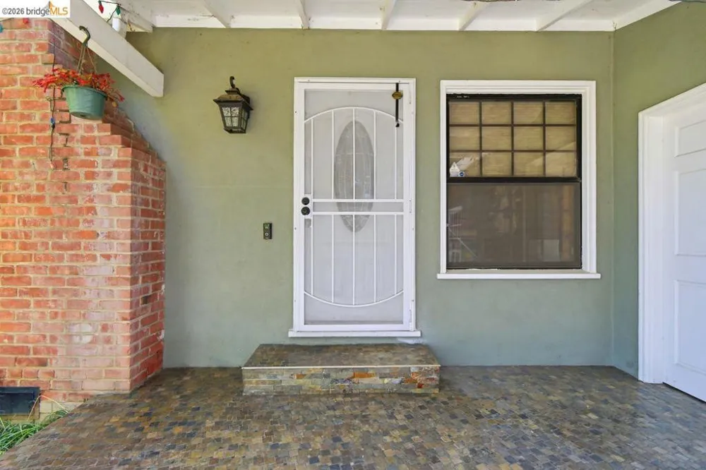 209 Fleming Ave Vallejo, CA 94590