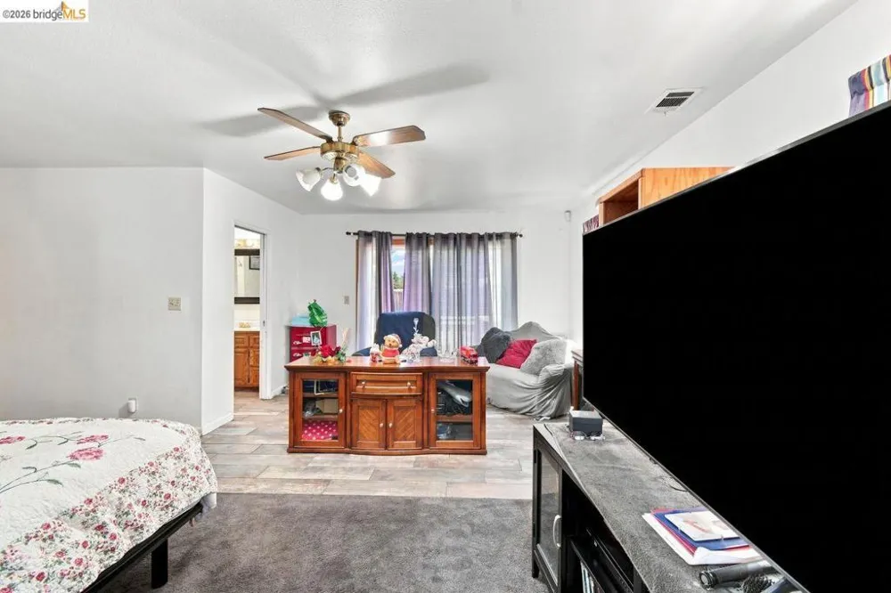 209 Fleming Ave Vallejo, CA 94590