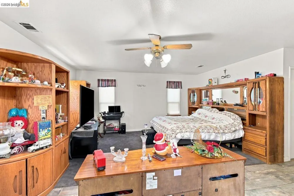 209 Fleming Ave Vallejo, CA 94590