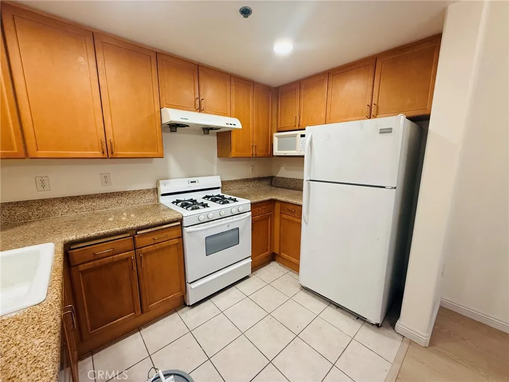 580 W Main #222 Alhambra, CA 91801