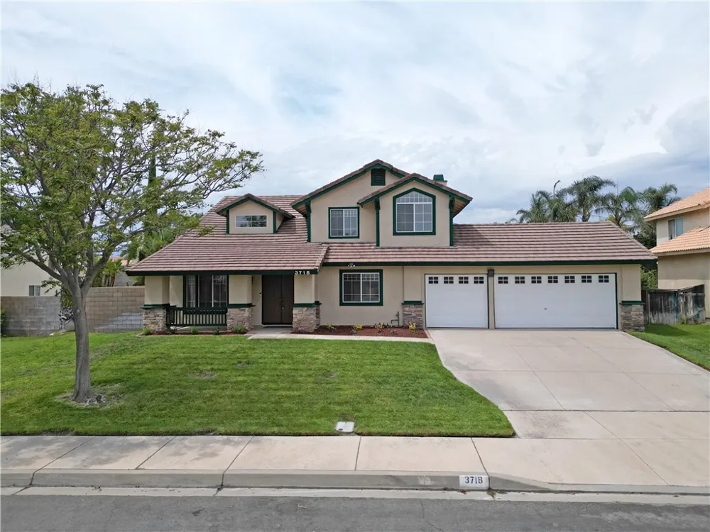 3718 Fernwood Avenue Rialto, CA 92377