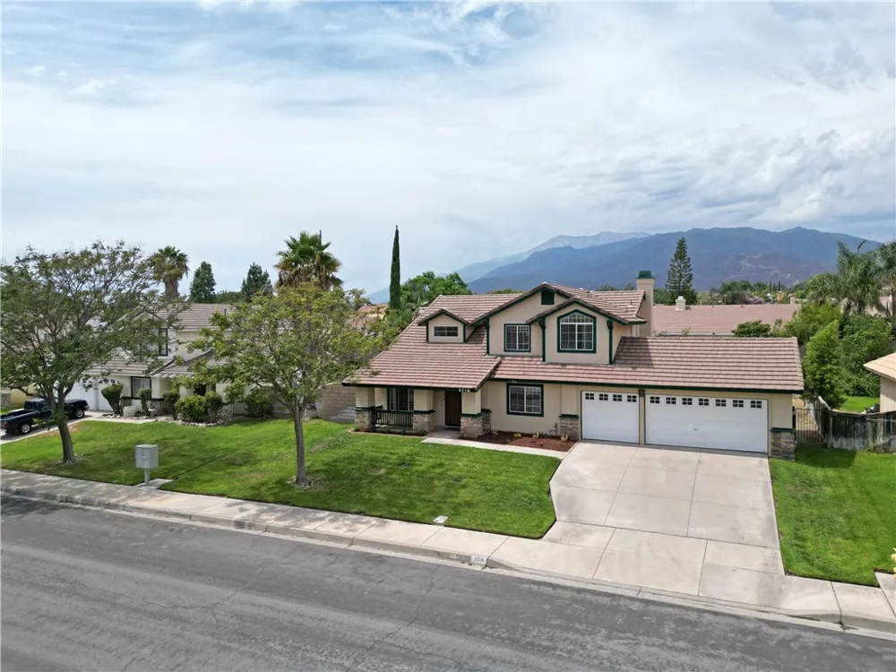 3718 Fernwood Avenue Rialto, CA 92377