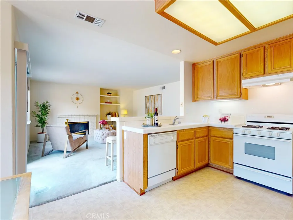3718 Fernwood Avenue Rialto, CA 92377