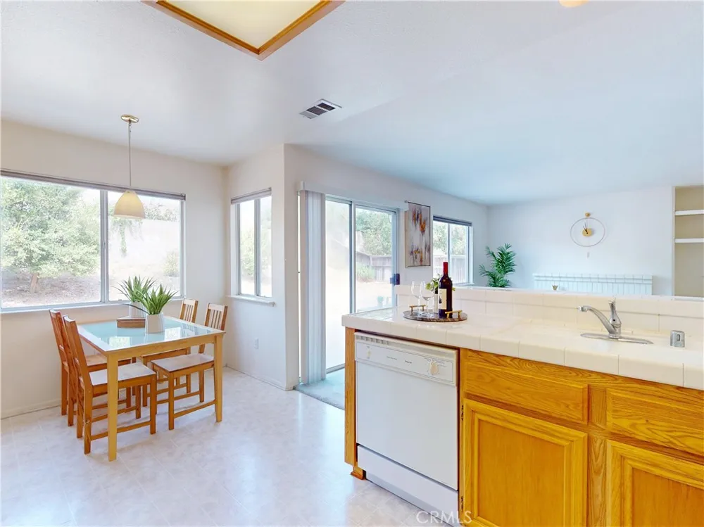 3718 Fernwood Avenue Rialto, CA 92377