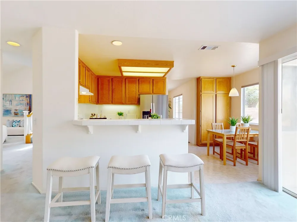 3718 Fernwood Avenue Rialto, CA 92377