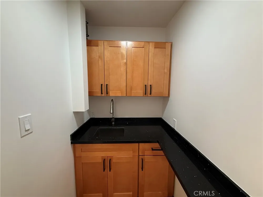 9103 Norris Sun Valley, CA 91352