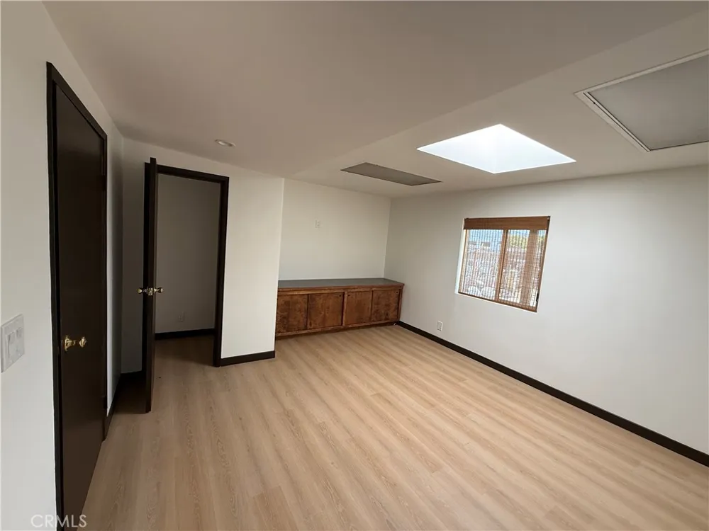 9103 Norris Sun Valley, CA 91352
