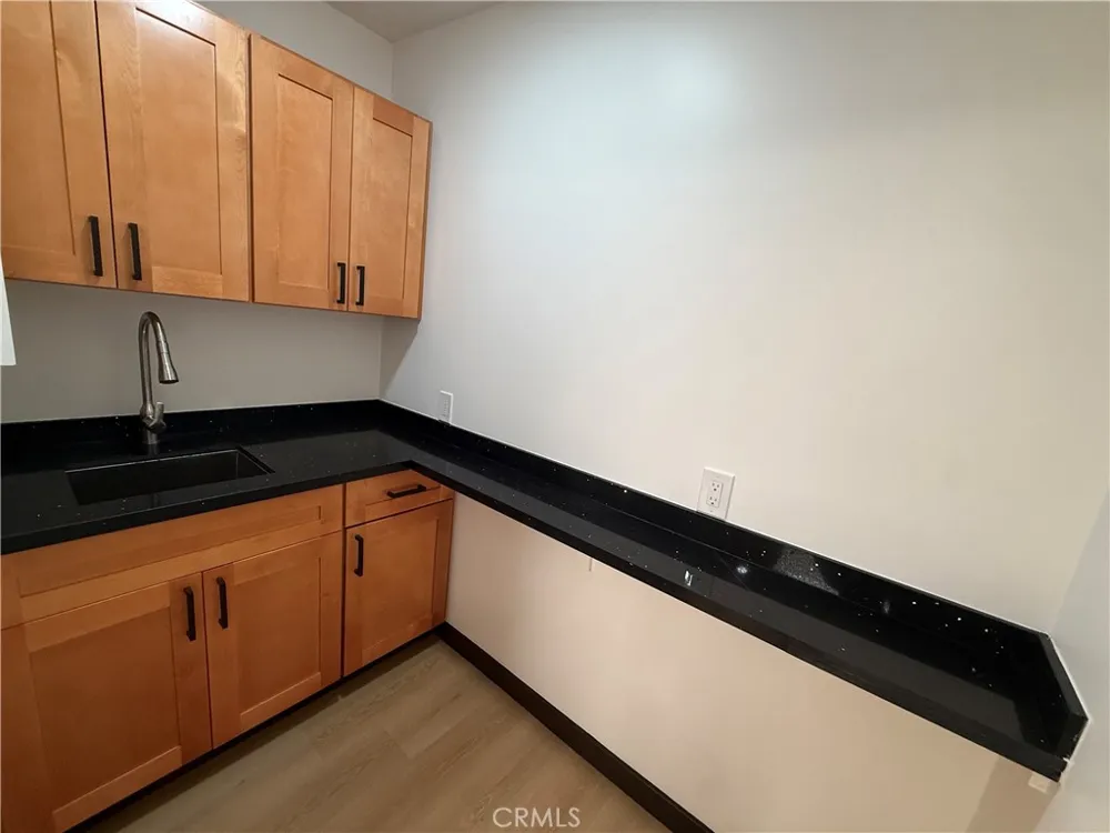 9103 Norris Sun Valley, CA 91352