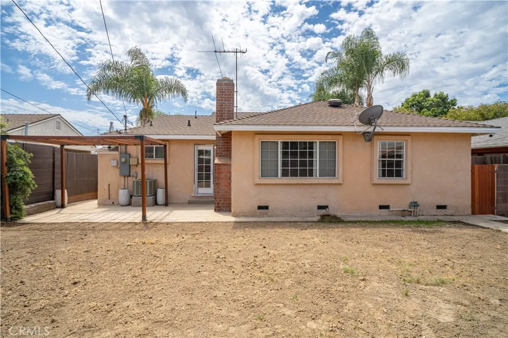 10457 Barnwall Bellflower, CA 90706