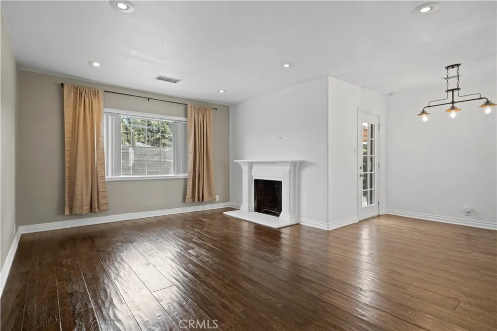 10457 Barnwall Bellflower, CA 90706