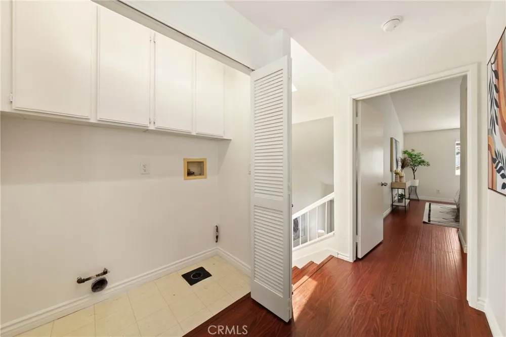130 Almador Irvine, CA 92614