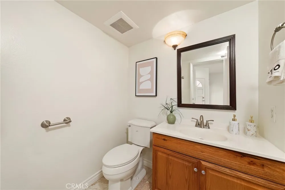 130 Almador Irvine, CA 92614