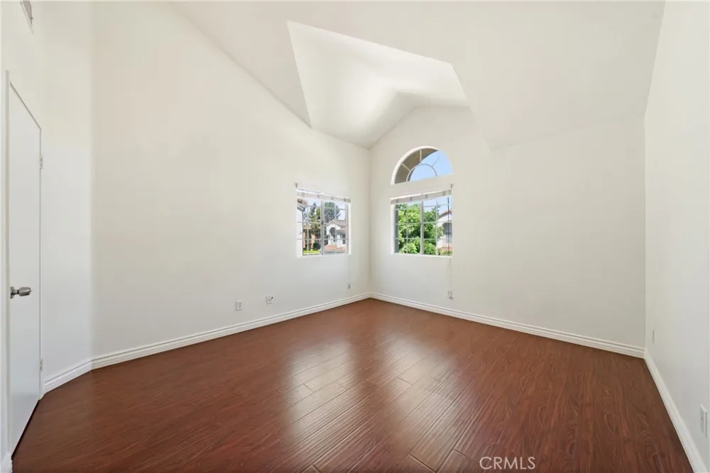 130 Almador Irvine, CA 92614