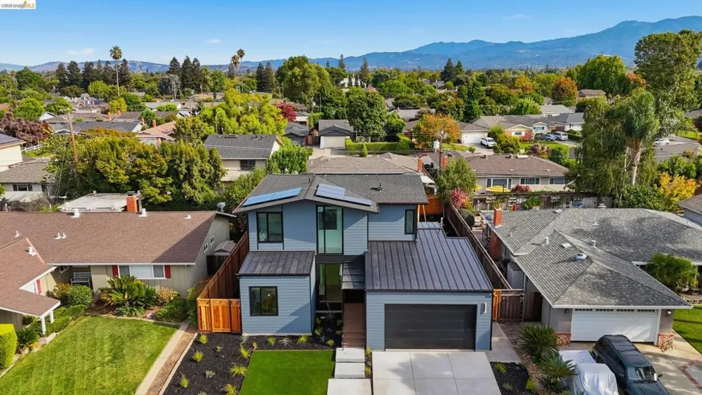 1674 Husted San Jose, CA 95125