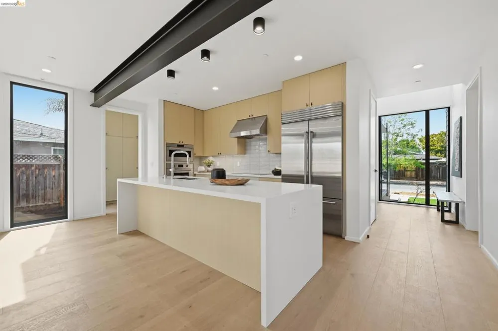 1674 Husted San Jose, CA 95125