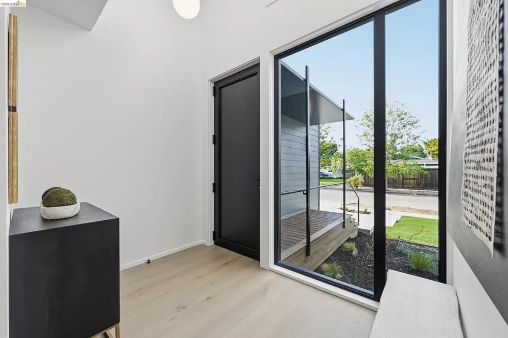 1674 Husted San Jose, CA 95125