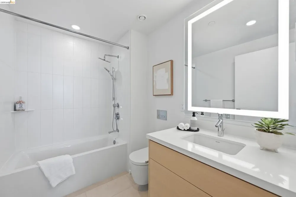 1674 Husted San Jose, CA 95125
