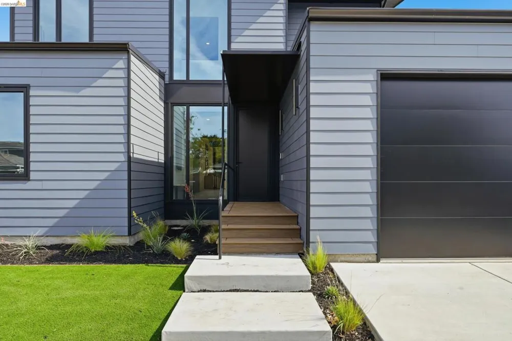 1674 Husted San Jose, CA 95125