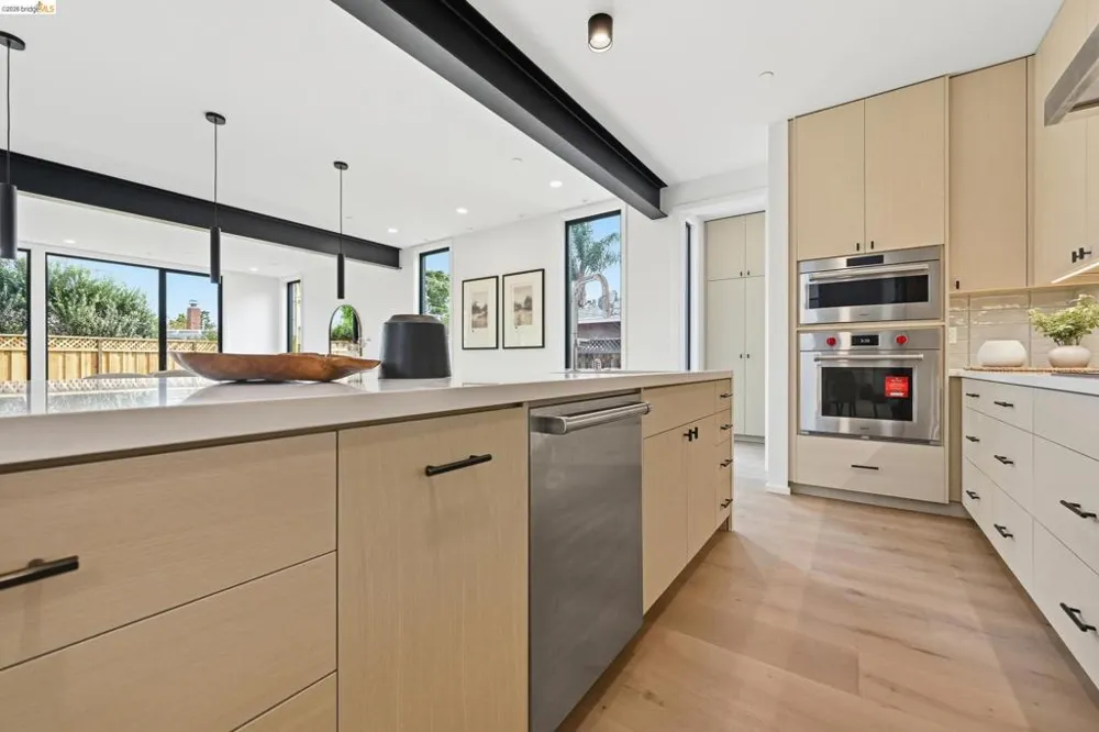 1674 Husted San Jose, CA 95125