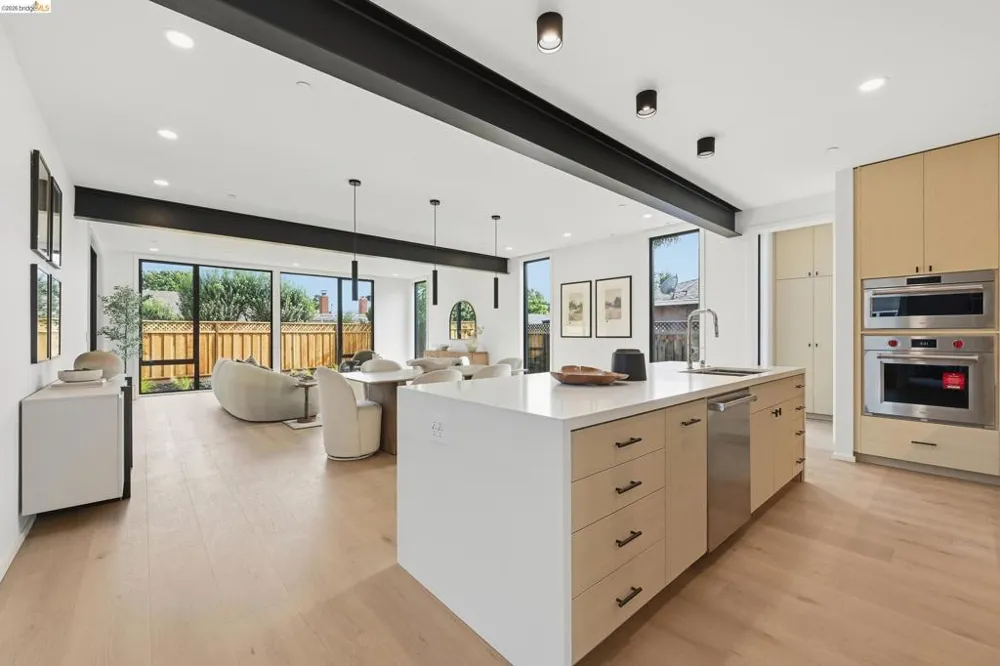 1674 Husted San Jose, CA 95125