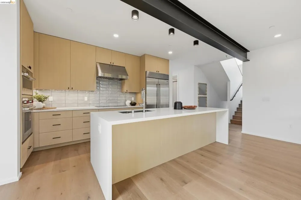 1674 Husted San Jose, CA 95125