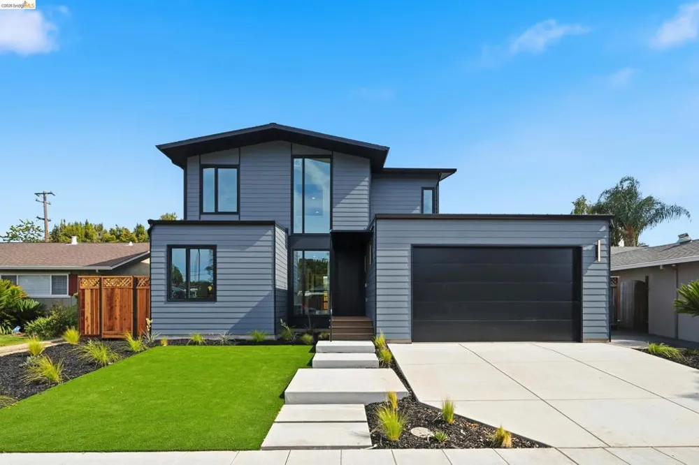 1674 Husted San Jose, CA 95125