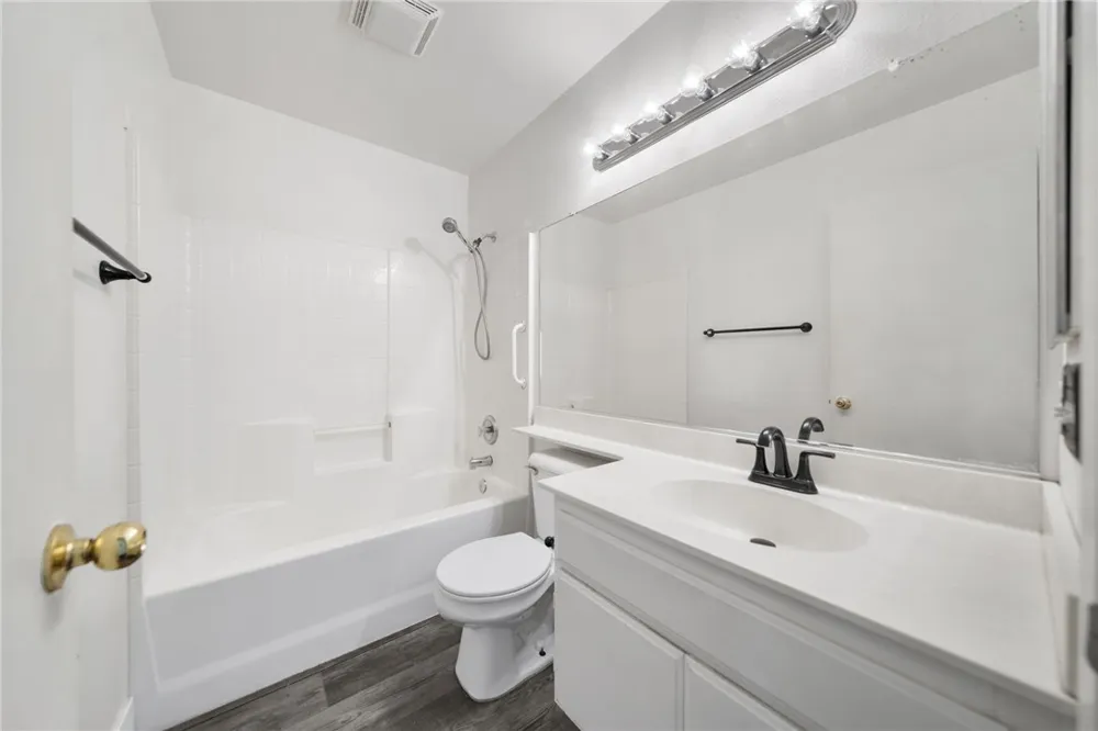 32198 White Spruce Court Wildomar, CA 92595
