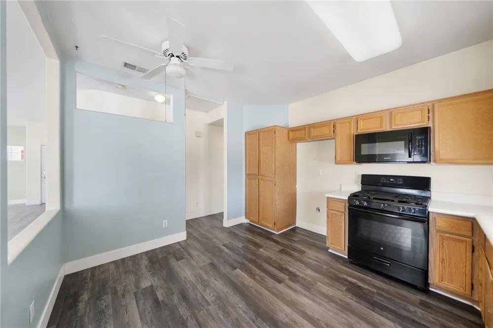 32198 White Spruce Court Wildomar, CA 92595
