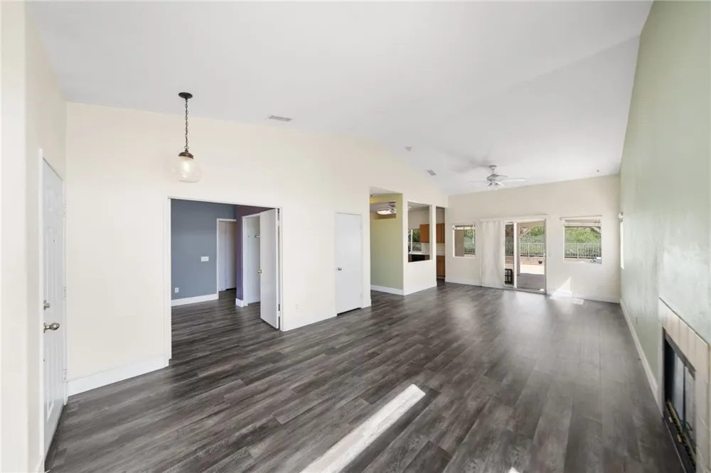 32198 White Spruce Court Wildomar, CA 92595
