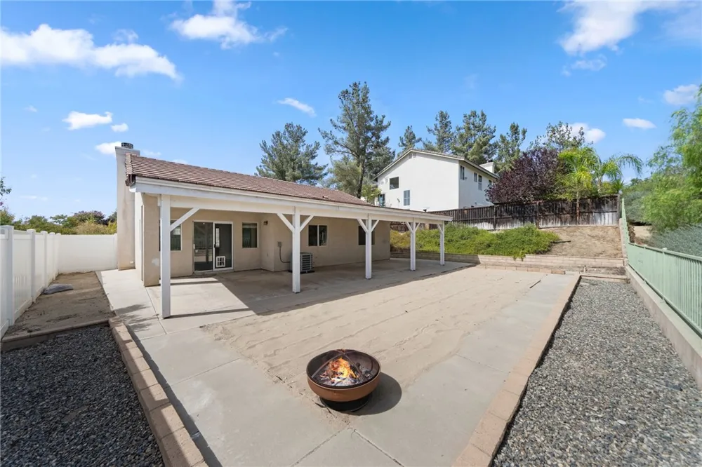 32198 White Spruce Court Wildomar, CA 92595