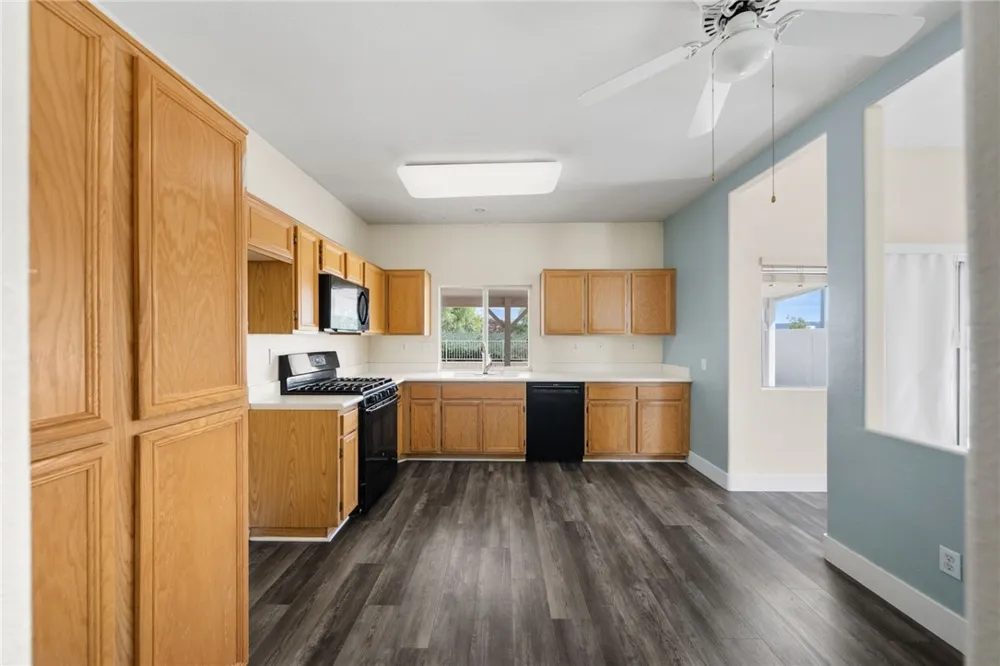 32198 White Spruce Court Wildomar, CA 92595