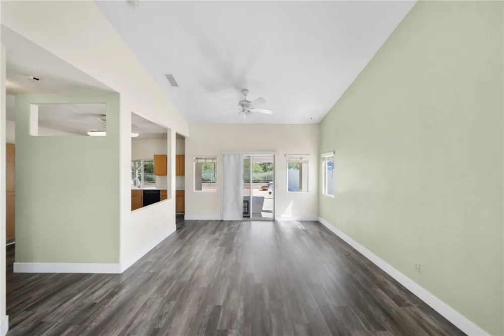 32198 White Spruce Court Wildomar, CA 92595