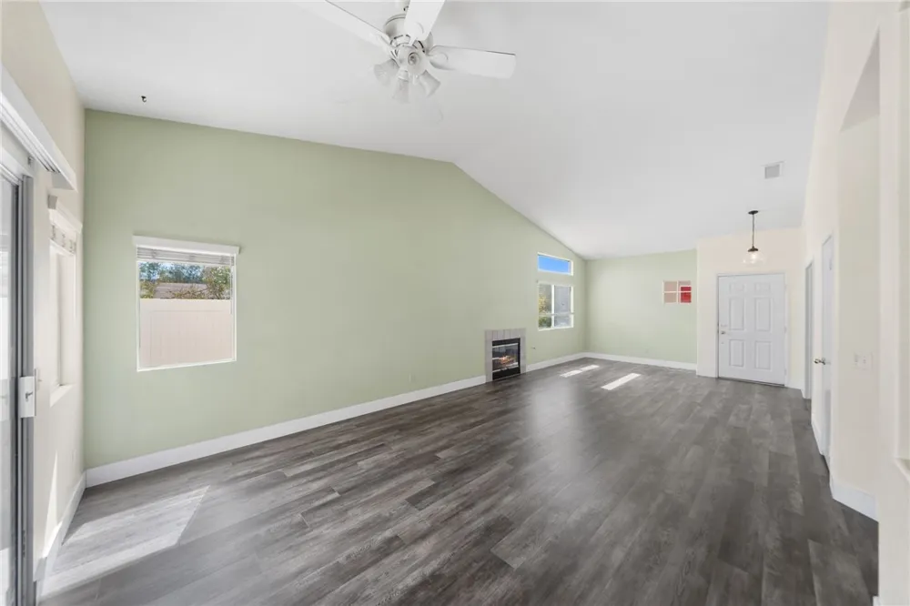 32198 White Spruce Court Wildomar, CA 92595