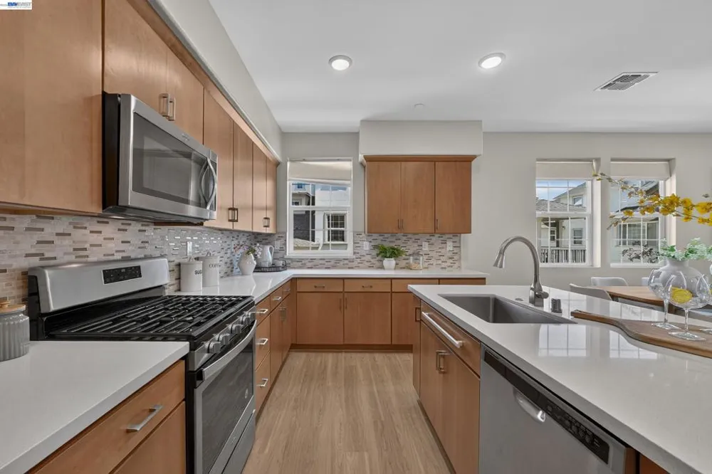 37623 Shelter Rd Newark, CA 94560