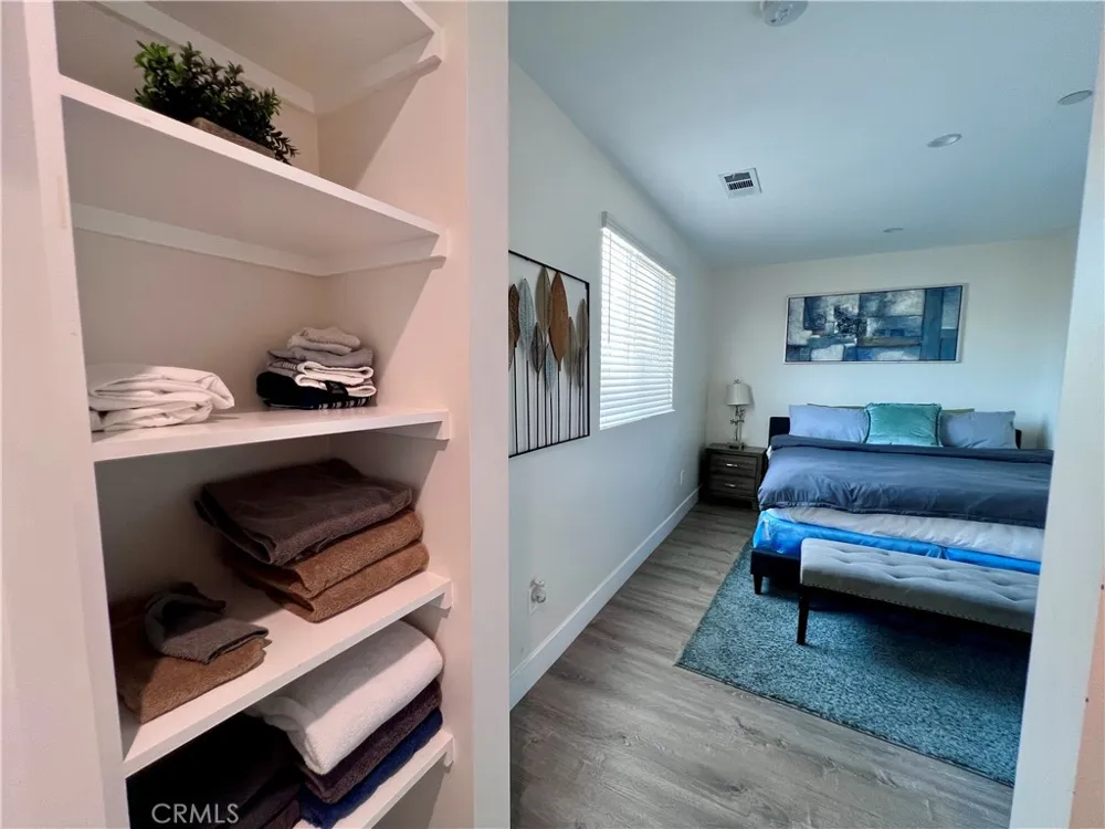 13927 Chadron Ave #G Hawthorne, CA 90250