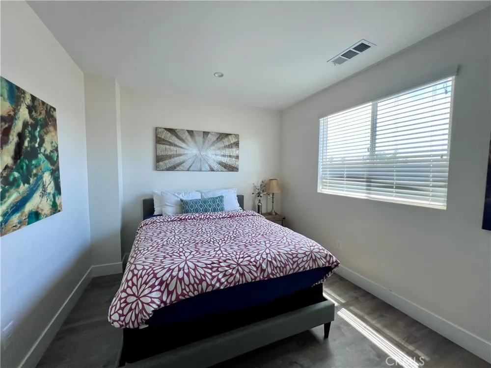 13927 Chadron Ave #G Hawthorne, CA 90250