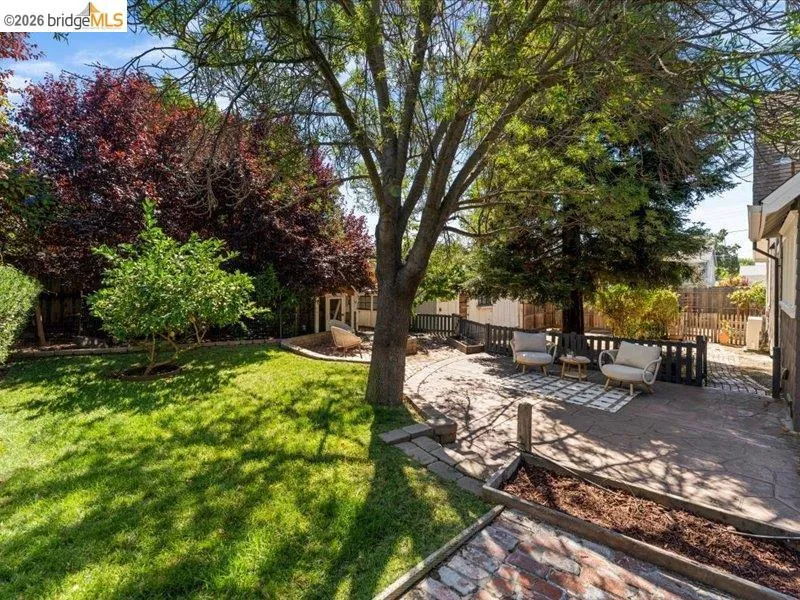 1202 Plaza Dr. Martinez, CA 94553