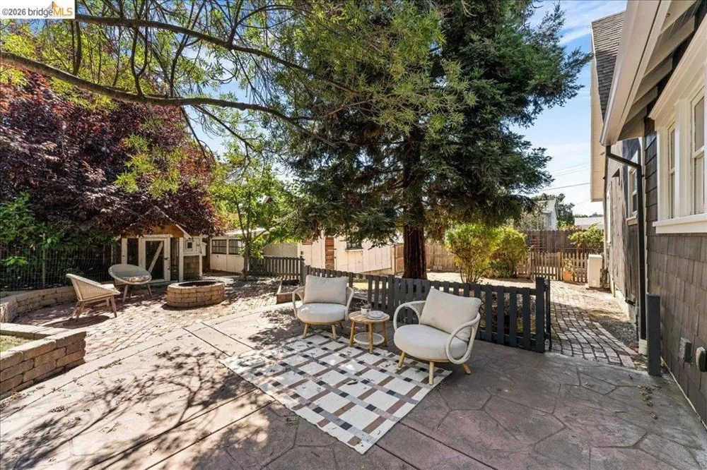 1202 Plaza Dr. Martinez, CA 94553