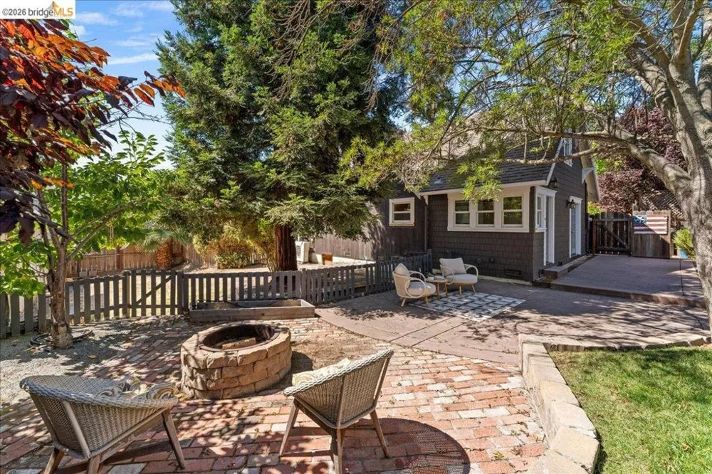 1202 Plaza Dr. Martinez, CA 94553