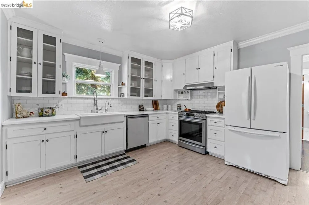 1202 Plaza Dr. Martinez, CA 94553