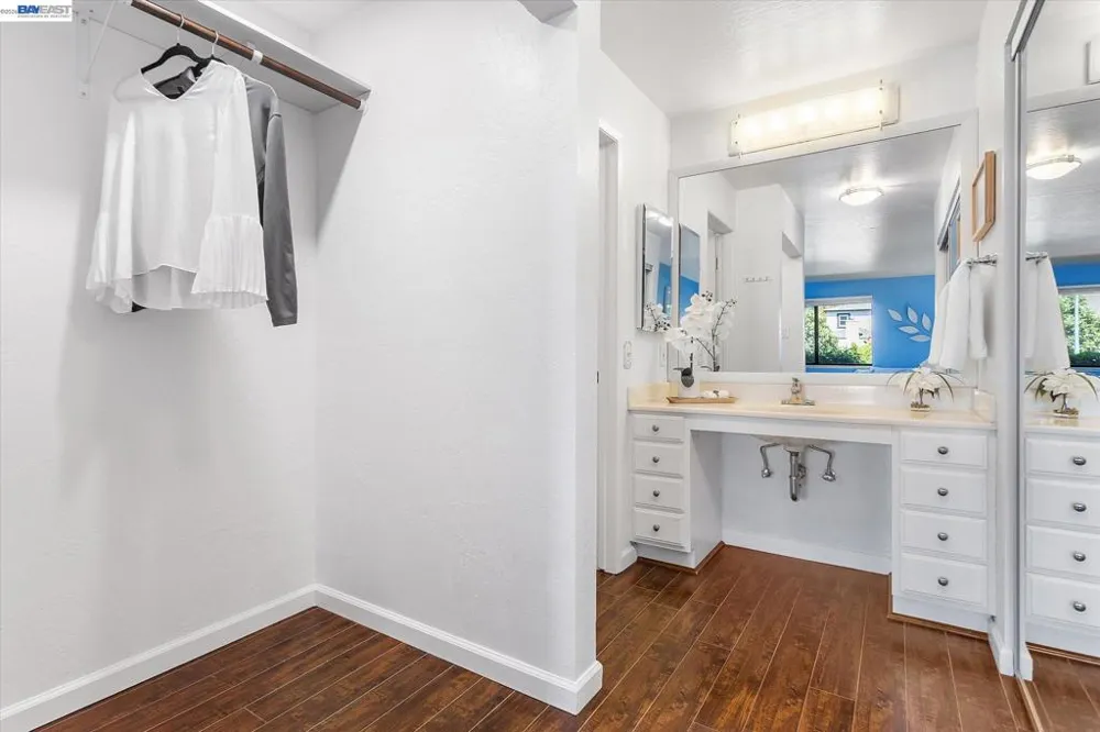 1810 Central Ave #1808 Alameda, CA 94501