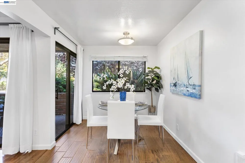 1810 Central Ave #1808 Alameda, CA 94501