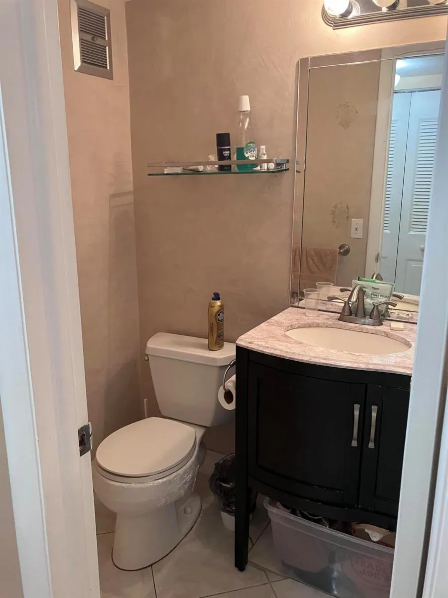 275 Windsor L West Palm Beach, FL 33417