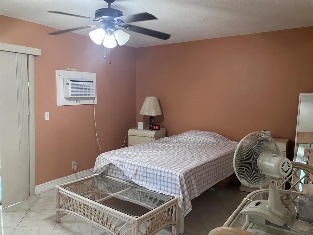 275 Windsor L West Palm Beach, FL 33417