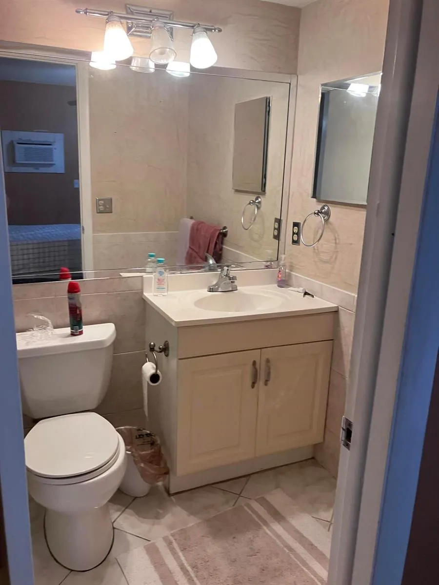 275 Windsor L West Palm Beach, FL 33417