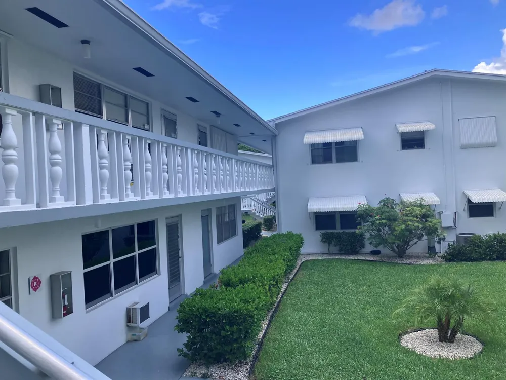 275 Windsor L West Palm Beach, FL 33417