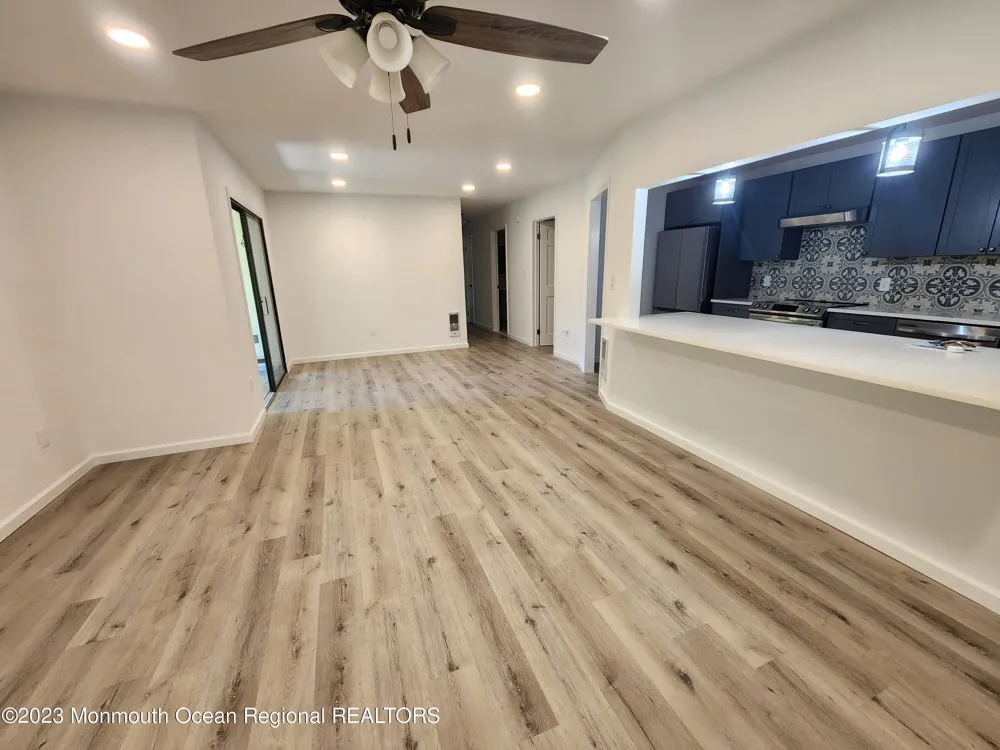 34 Meadow Green Circle #J Manalapan, NJ 07726