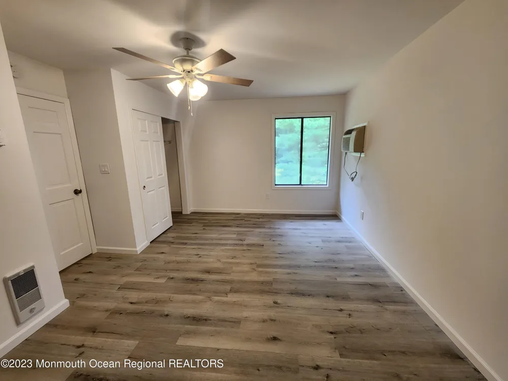 34 Meadow Green Circle #J Manalapan, NJ 07726