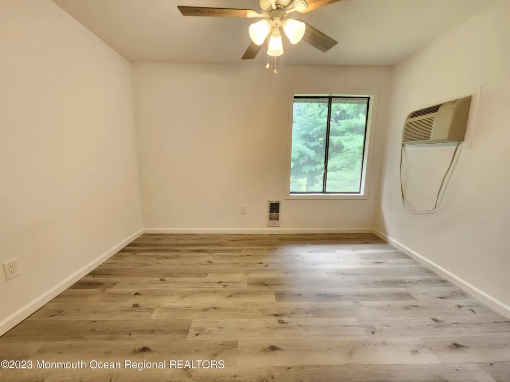 34 Meadow Green Circle #J Manalapan, NJ 07726